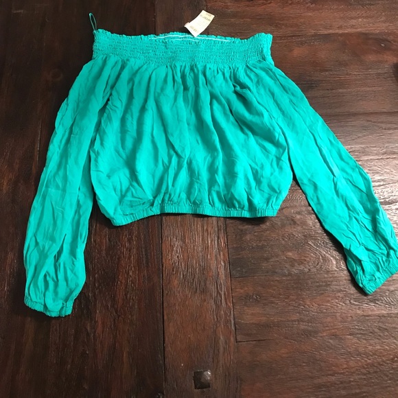 NWT ARDEN B OFF THE SHOULDER TOP💛 - Picture 9 of 16